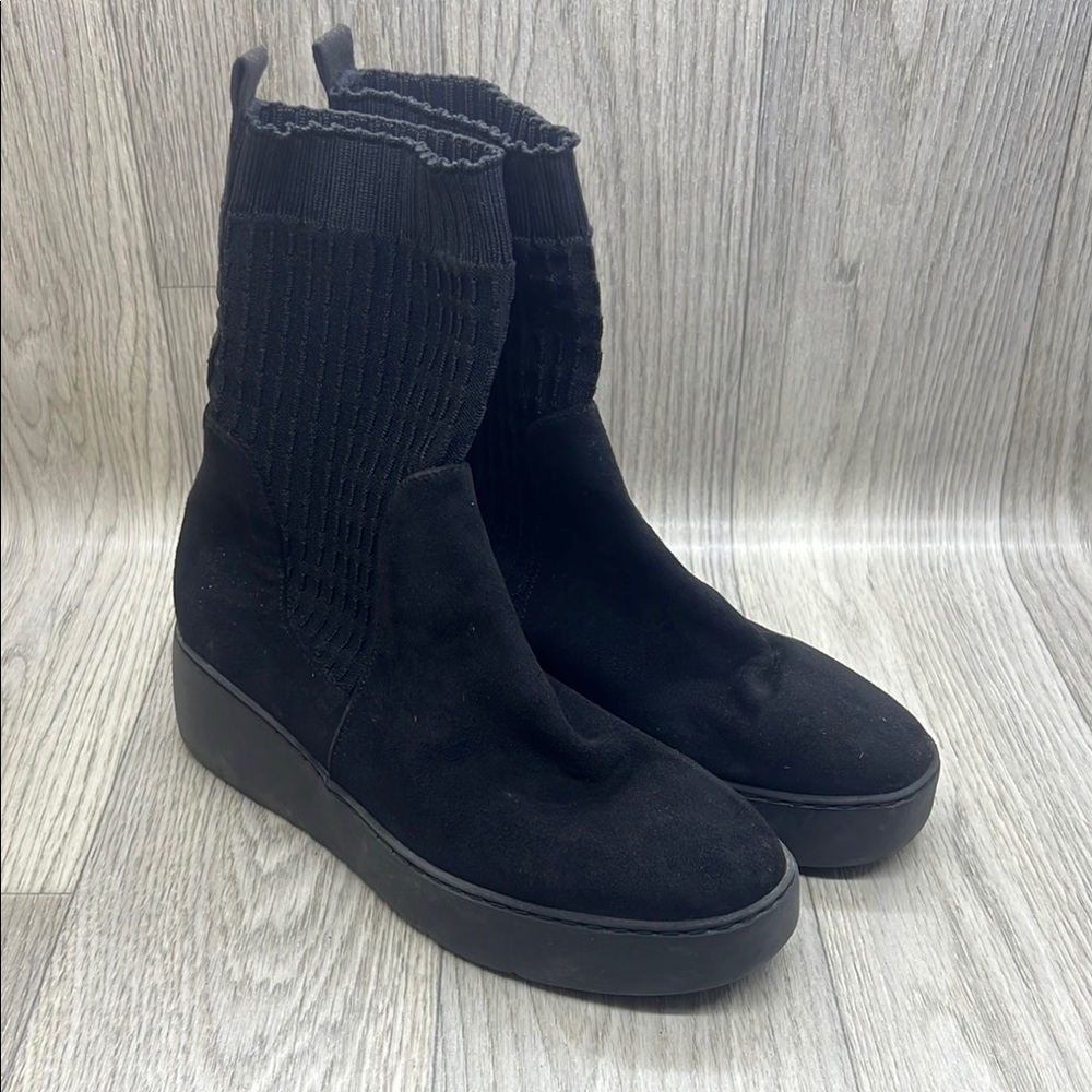Wondersfly Black Ankle Booties with Chunky Platform Sole